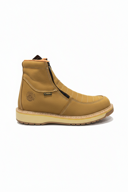 Bota de trabajo CARIBU con fondo blanco